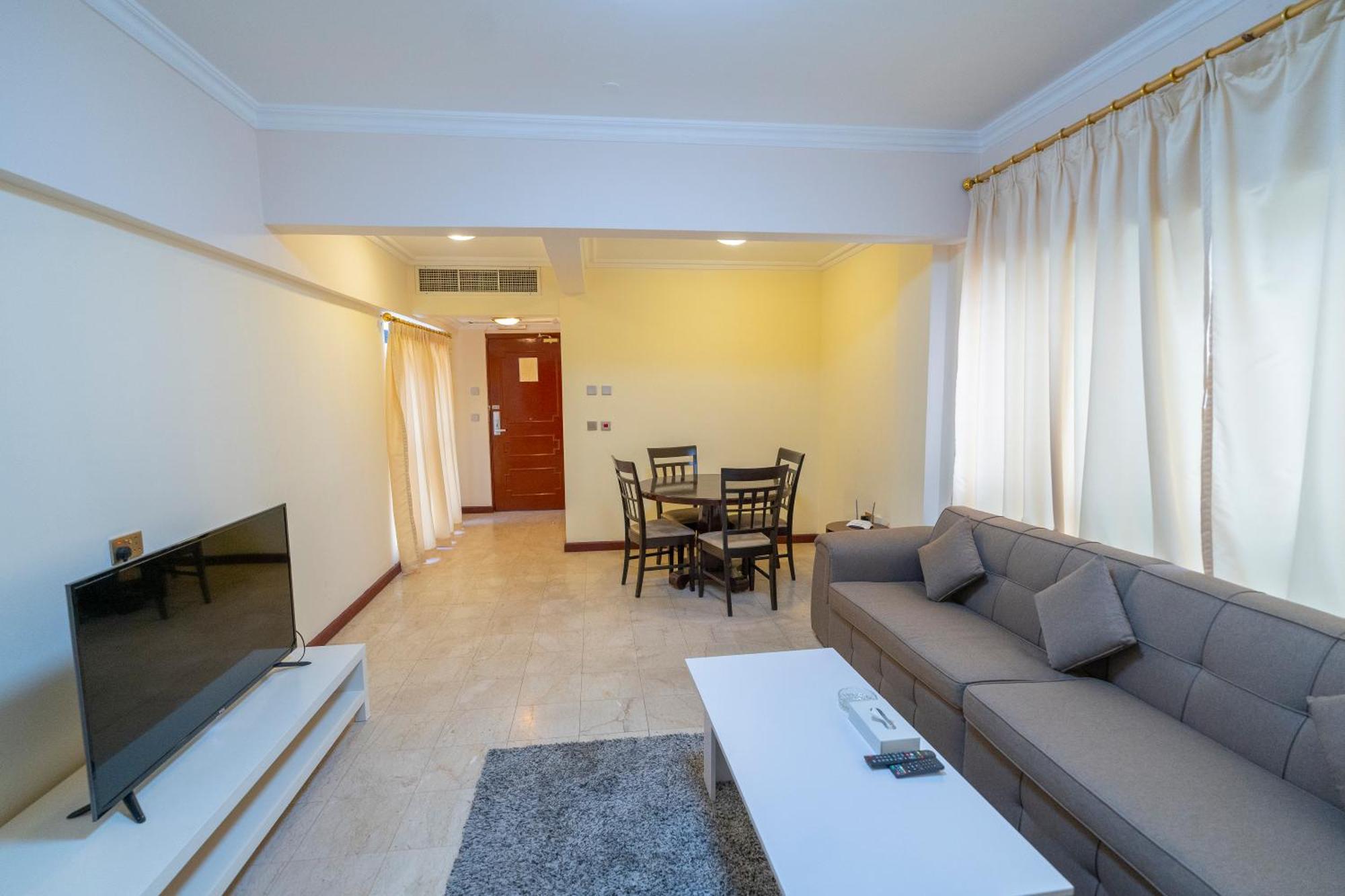 Majestic Hotel Al Manamah Esterno foto